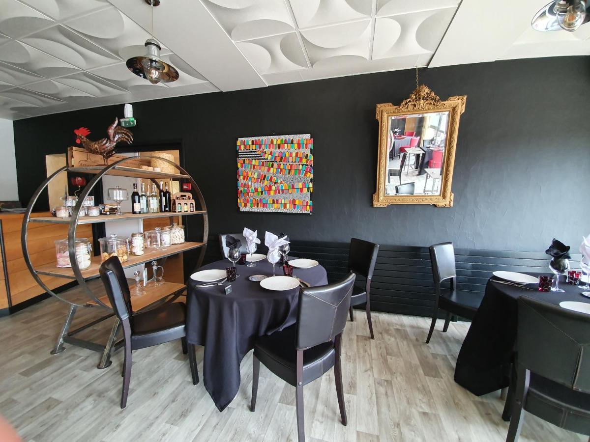 Hotel L Ander Saint-Flour  Bagian luar foto