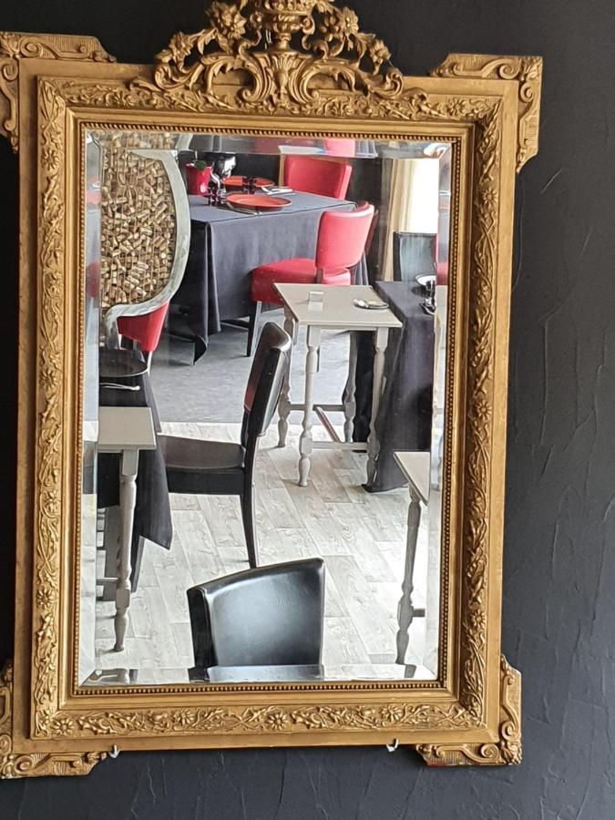 Hotel L Ander Saint-Flour  Bagian luar foto