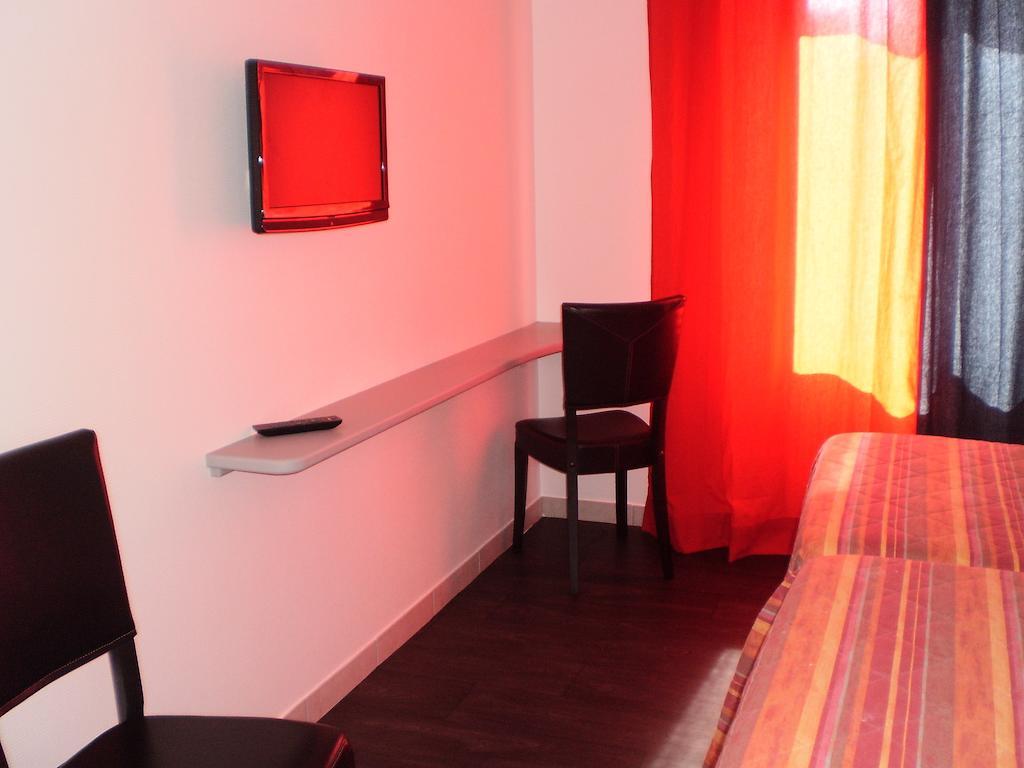 Hotel L Ander Saint-Flour  Ruang foto
