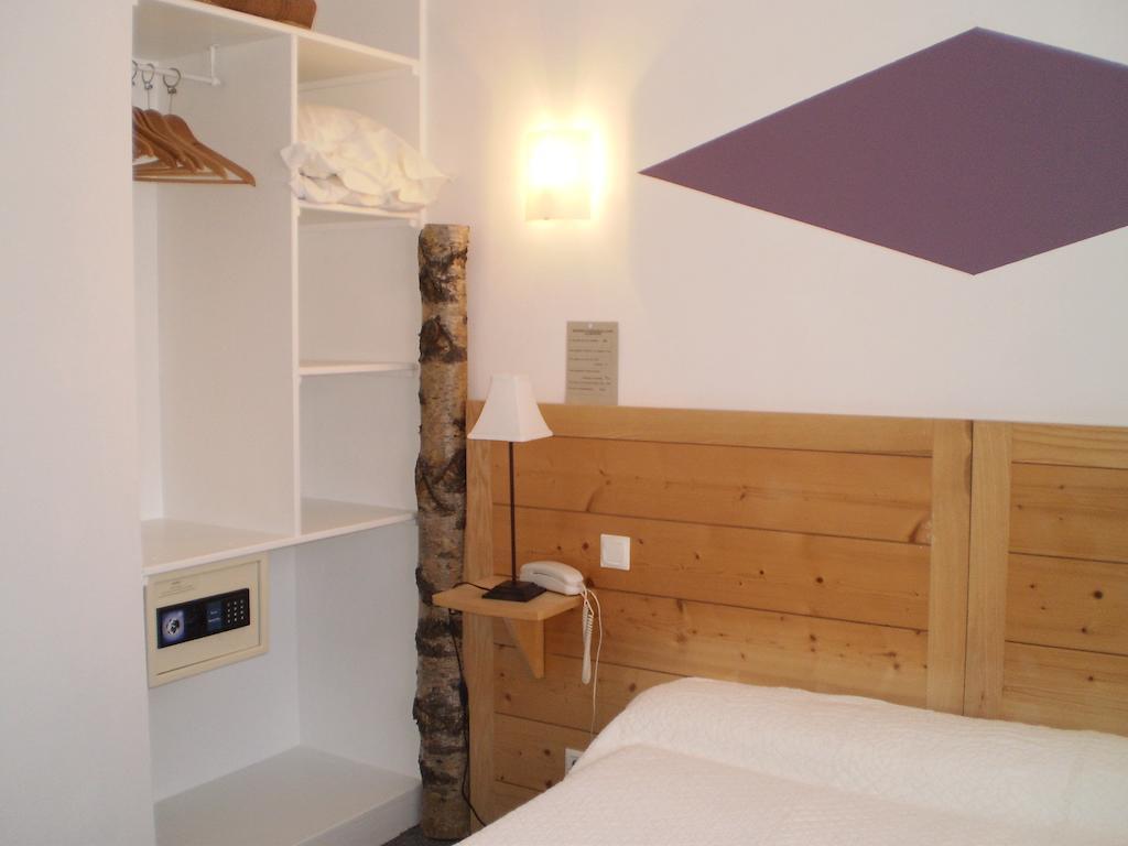 Hotel L Ander Saint-Flour  Ruang foto