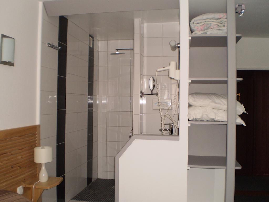 Hotel L Ander Saint-Flour  Ruang foto