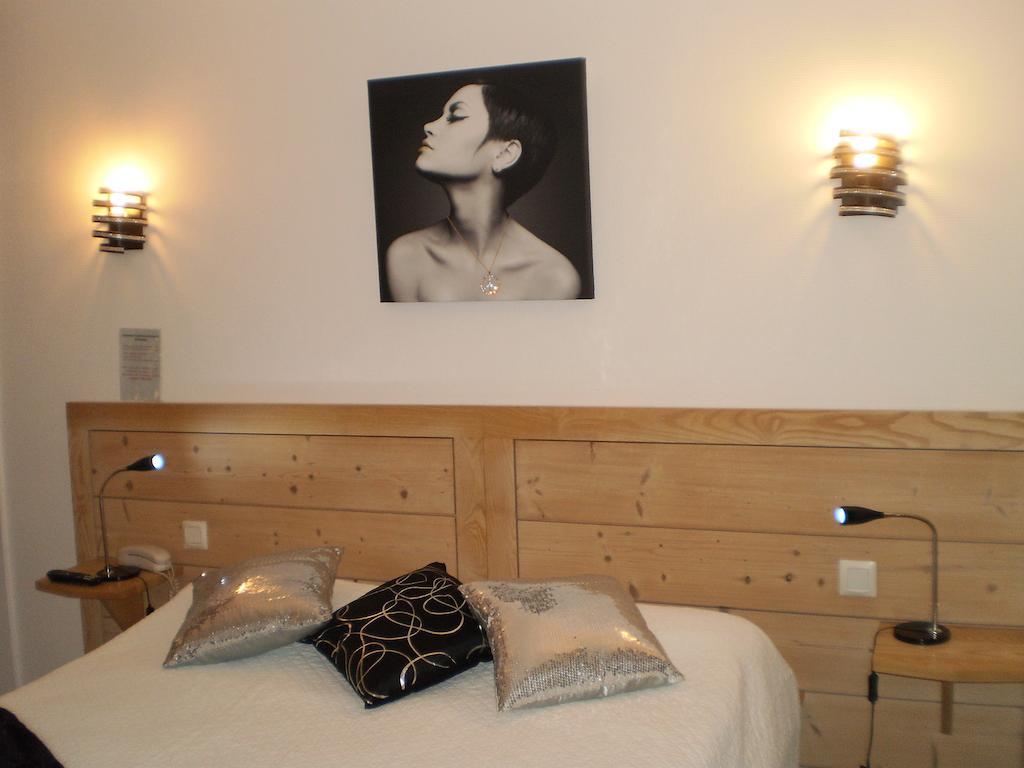 Hotel L Ander Saint-Flour  Ruang foto
