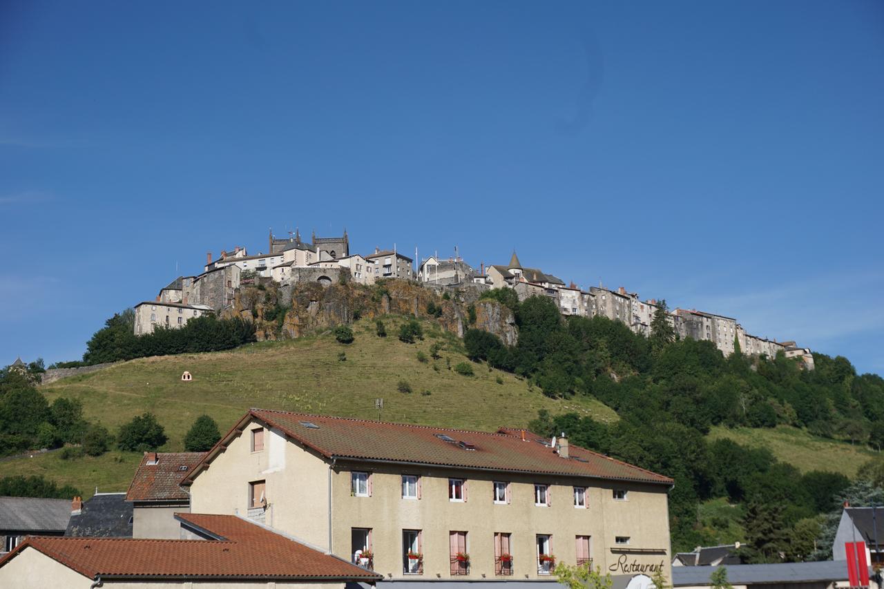 Hotel L Ander Saint-Flour  Bagian luar foto
